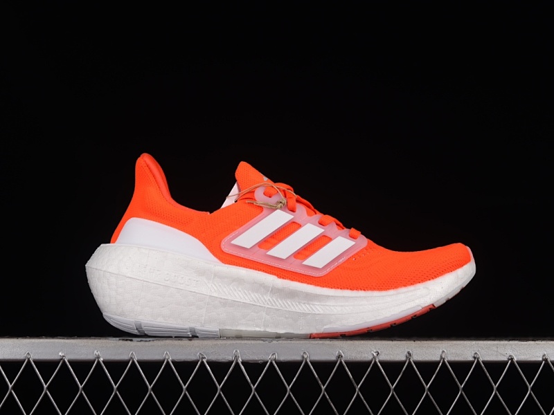 Tênis Ad Ultra Boost Light 23 HP3344 UB9.0 Creme Estampa ( · HP3344)