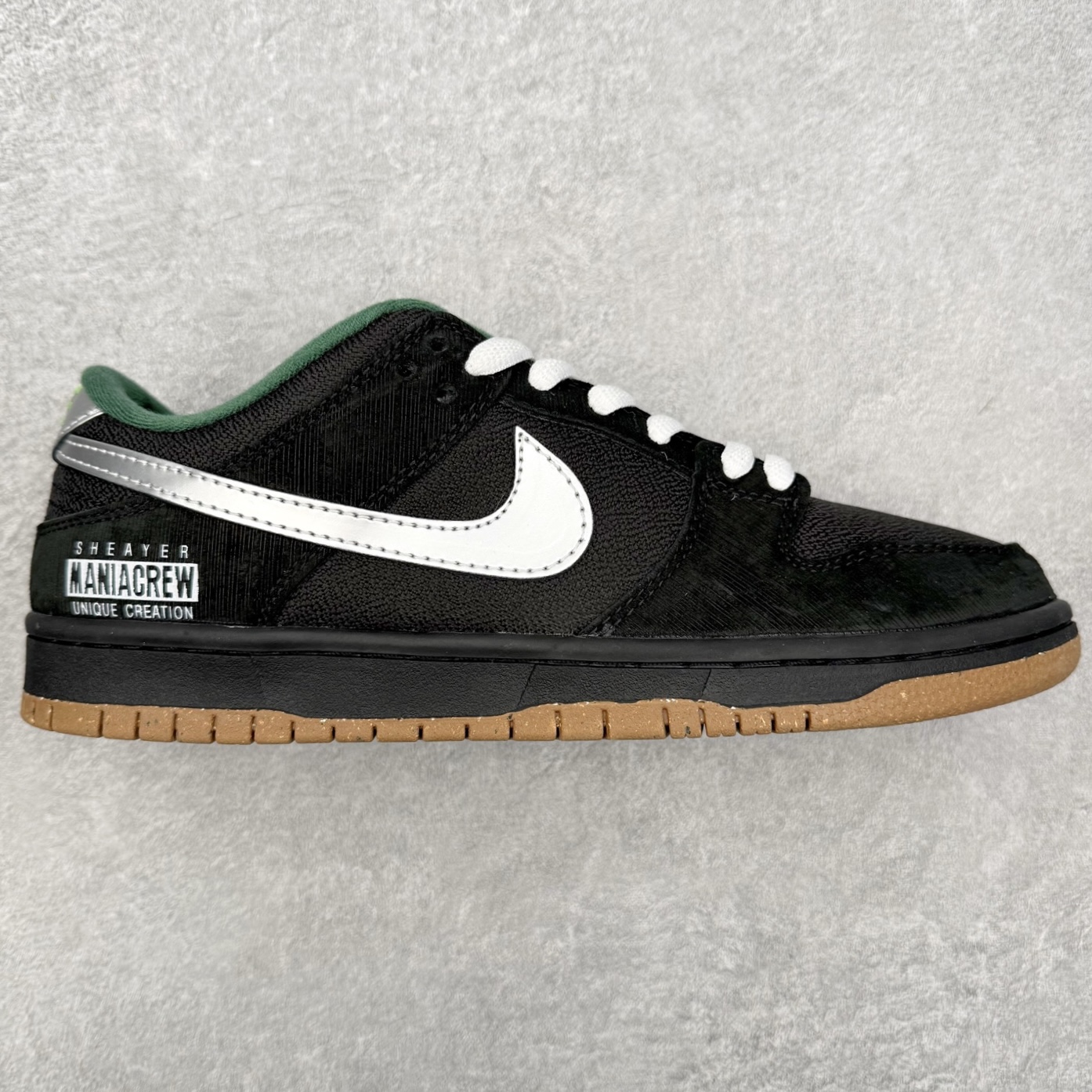 Tênis Dunk Preto Branco Verde Sola Caramelo (F)