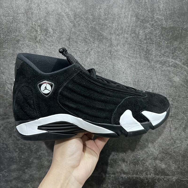 Tênis Air Jordan 14 Preto e Branco