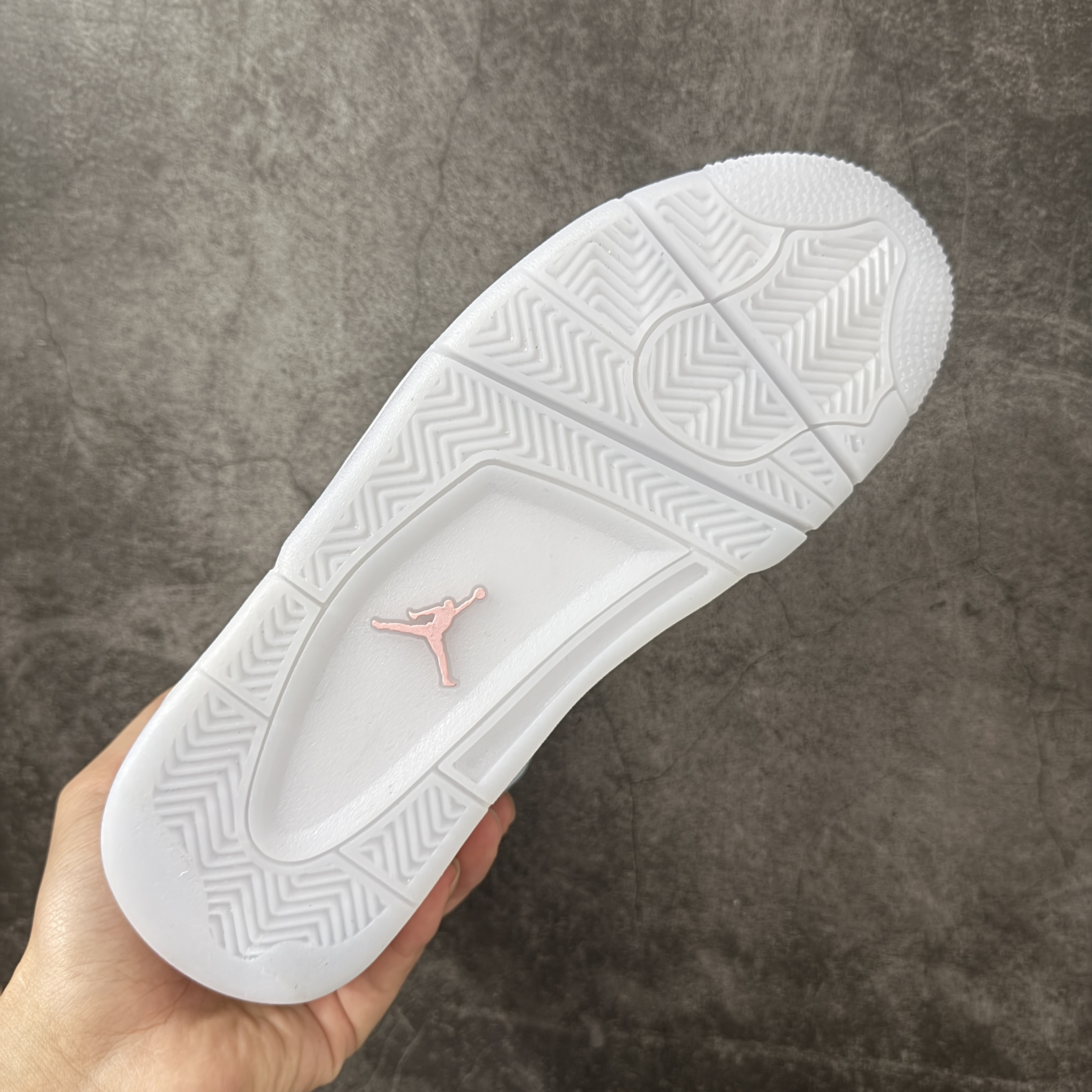 Tênis Air Jordan 4 Branco Rosa IB7068-100 (DT)