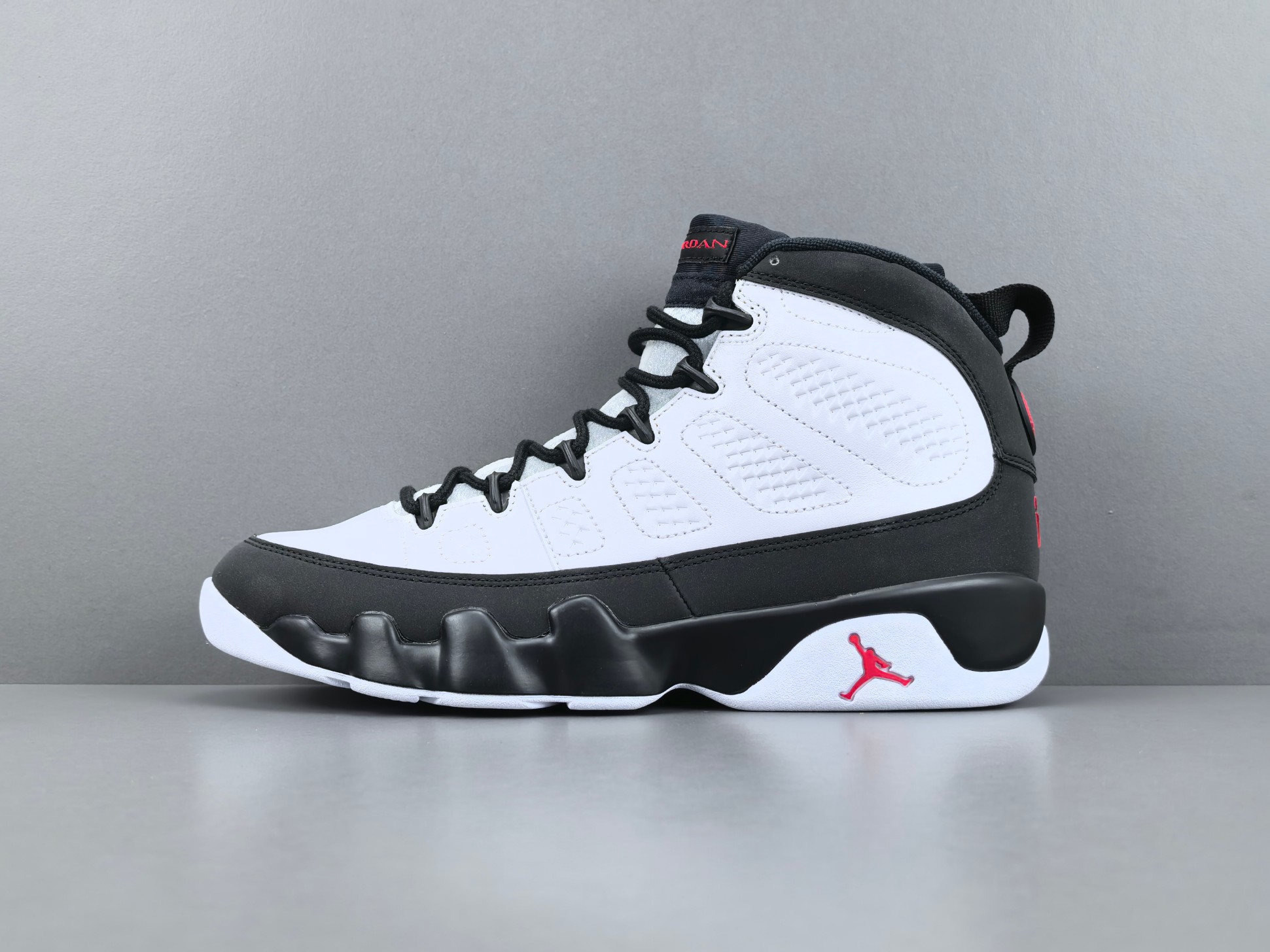 Tênis Air Jordan 9 Branco Preto IX6179-100 (LJR)