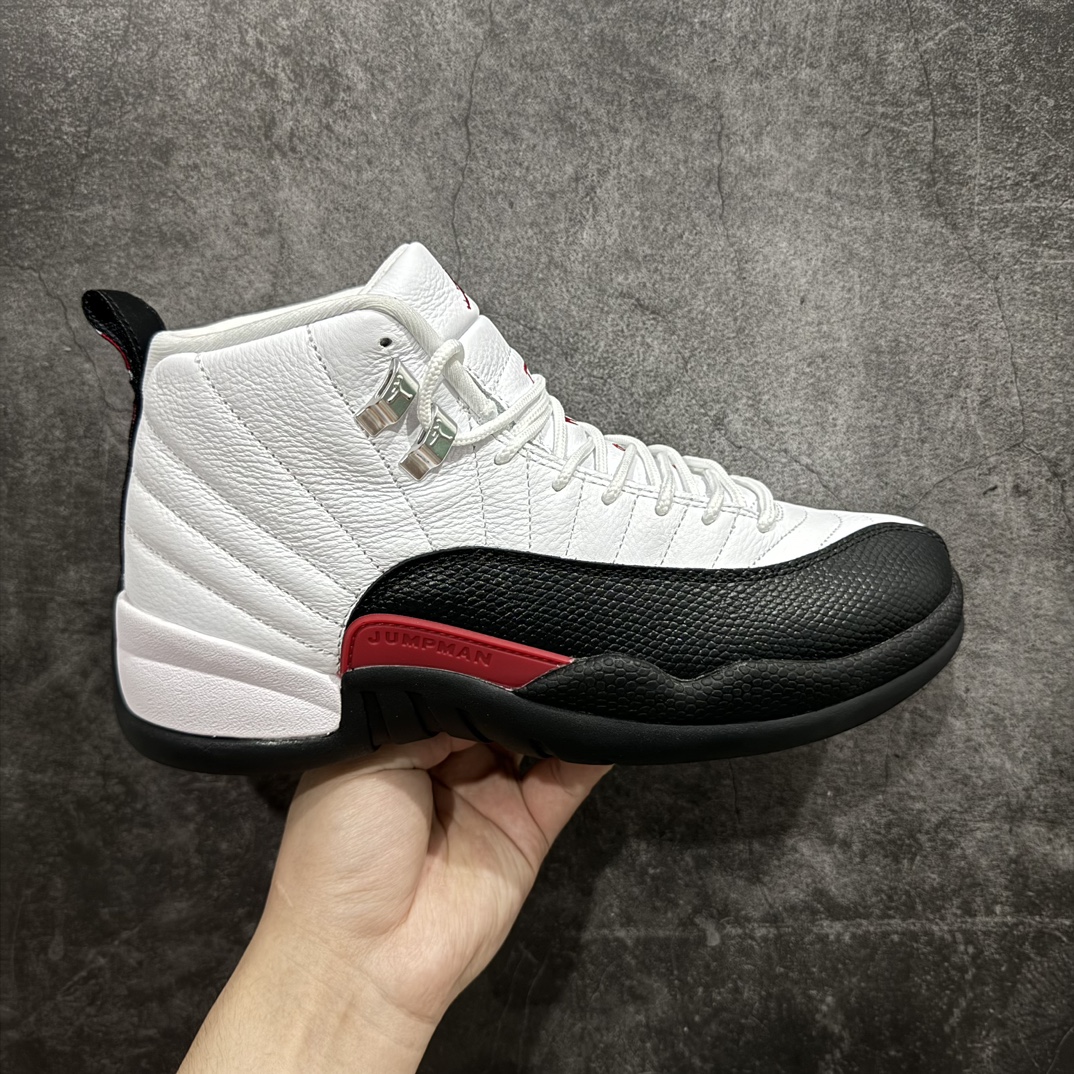Tênis Air Jordan 12 Branco Preto Vermelho CT8013-162 (XP)