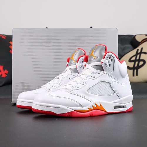 Tênis AIR JORDAN 5 IV5678-102 (LJR)